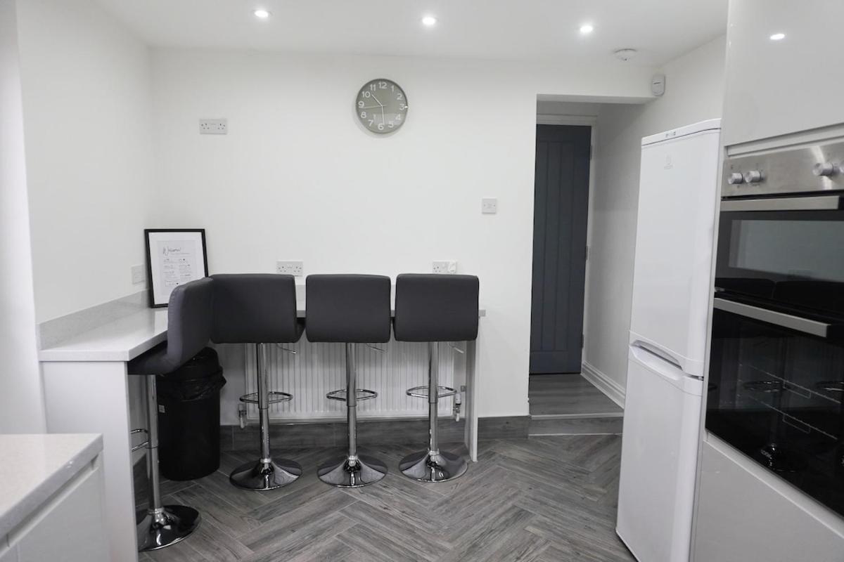 ליברפול Contractors Dream, 4 Bedroom 2 Bathroom מראה חיצוני תמונה